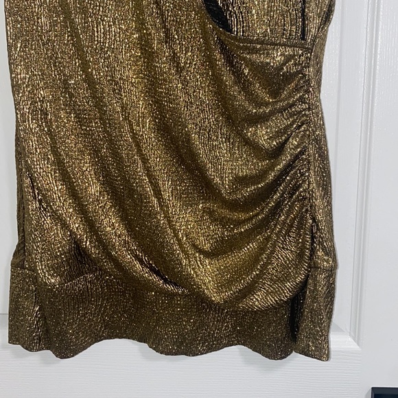 Gold Shimmer Top✨ - Picture 2 of 4